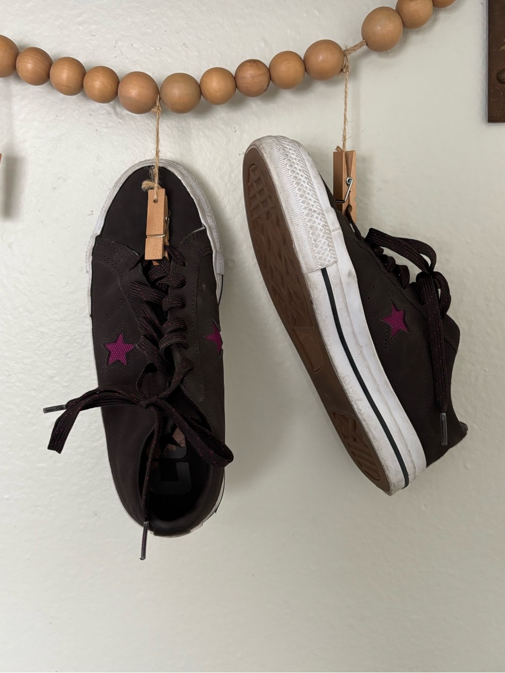 Women’s Dark Brown Low-Top Sneakers with Pink Star Accent